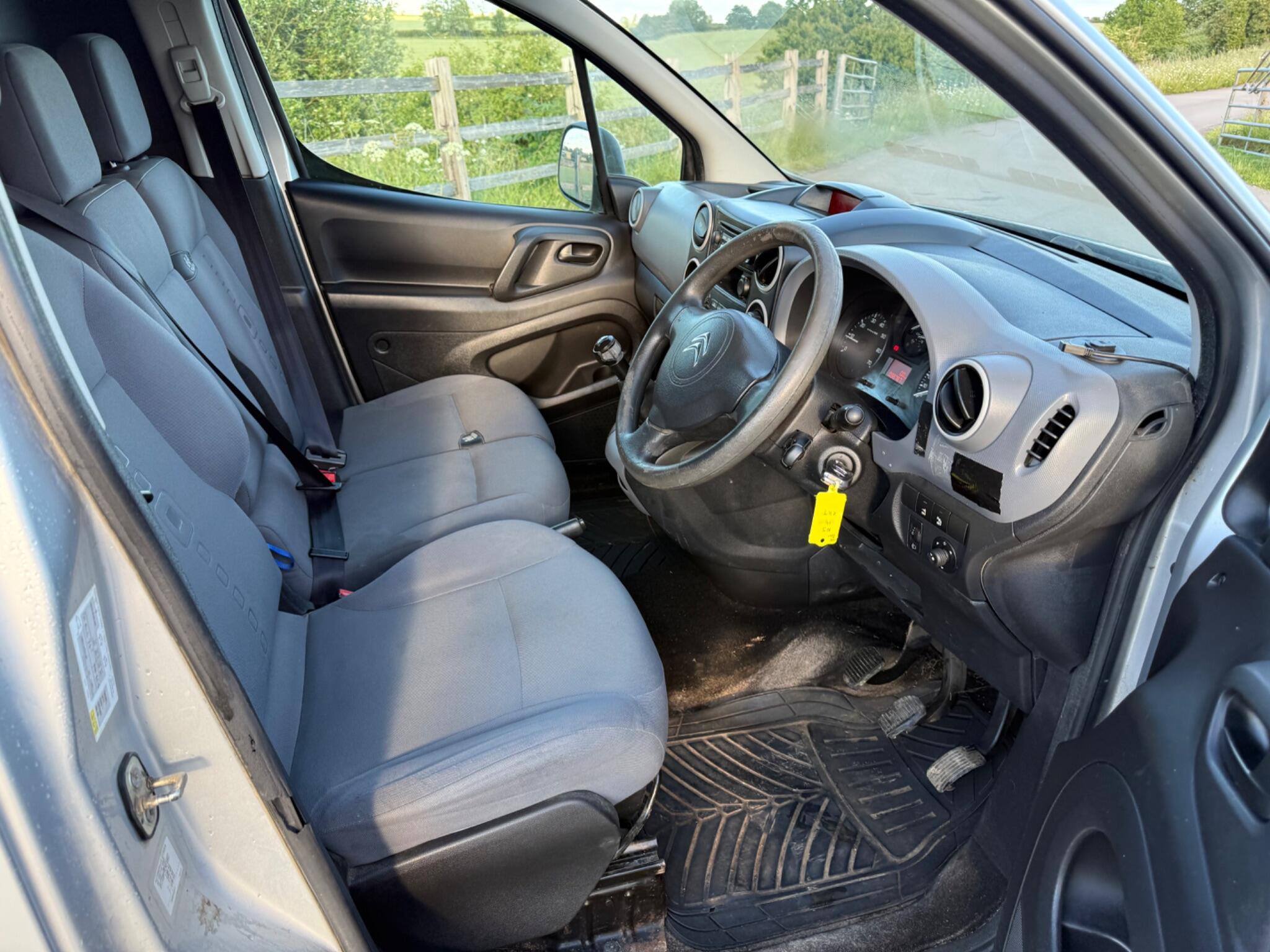 Citroen Berlingo 1.6 HDi 850 Enterprise L1 5dr — photo 78 of 92